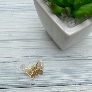 VTG Monet Butterfly pin/brooch